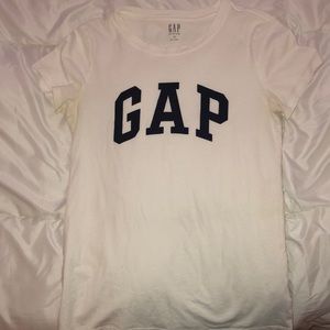 GAP white shirt